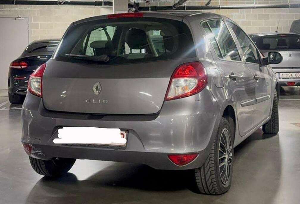 Renault Clio 1.2i 20th