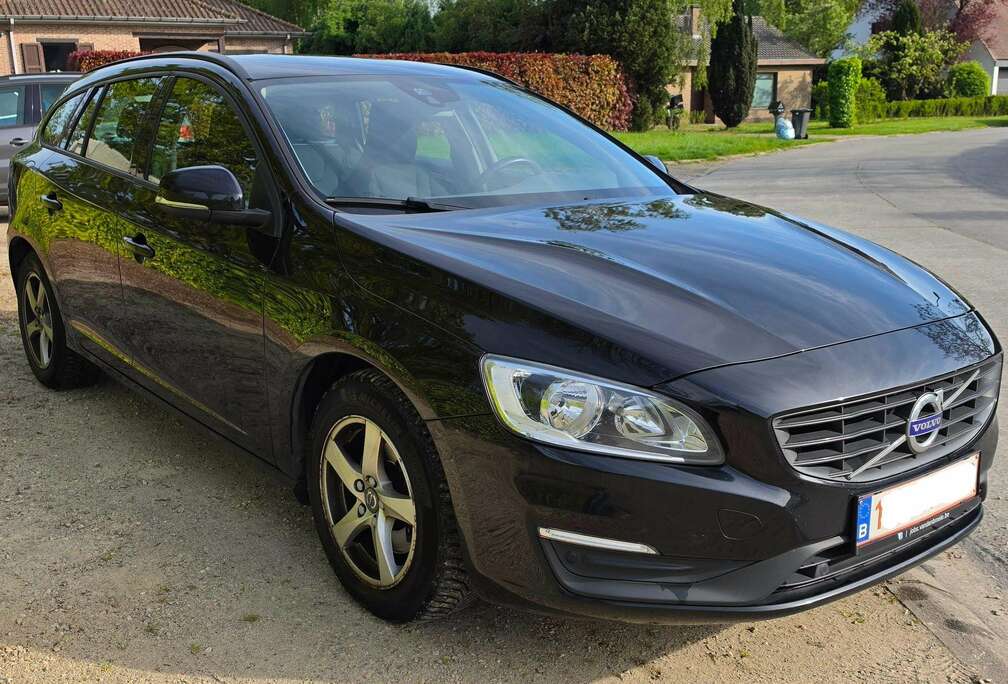 Volvo V60 2.0 D2 Dynamic Edition (No Fleet)