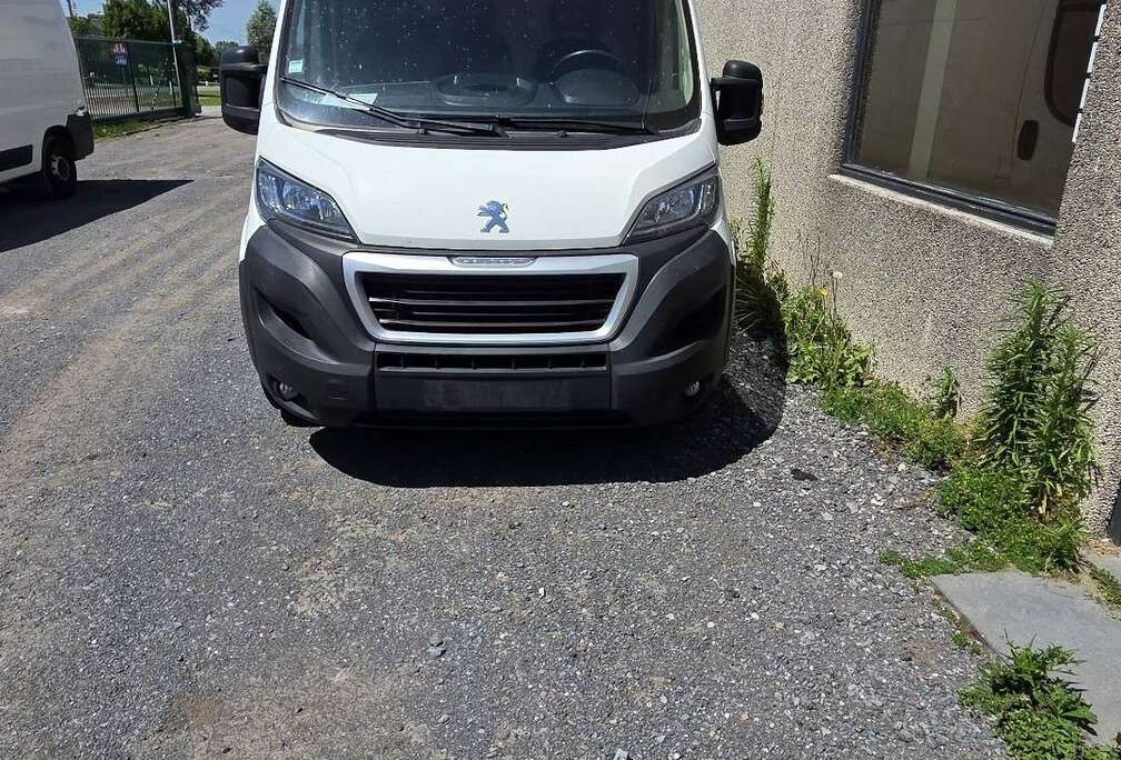 Peugeot HDi 335 L3H2