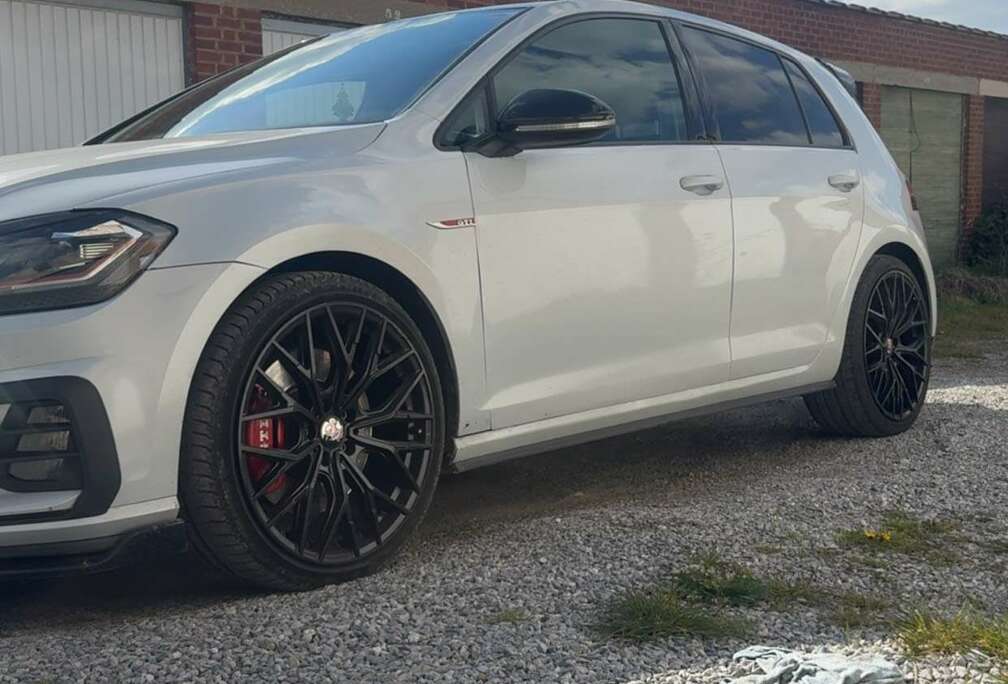 Volkswagen 2.0 TSI 245 BlueMotion Technology DSG7 Performance