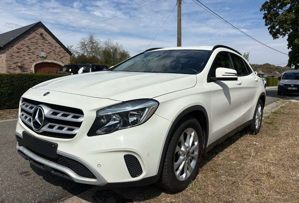 Mercedes-Benz GLA 180 d
