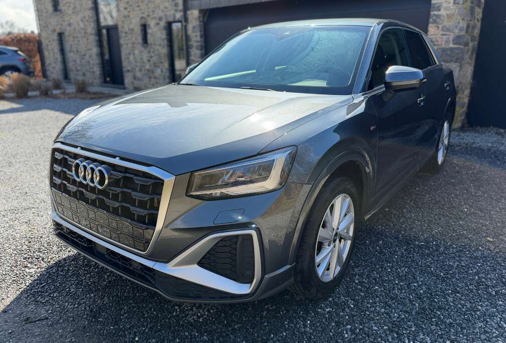 Audi Q2 35 TDi S line S tronic Apple carplay / Attelage
