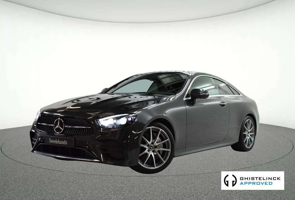 Mercedes-Benz Coupé E Pano +360 camera