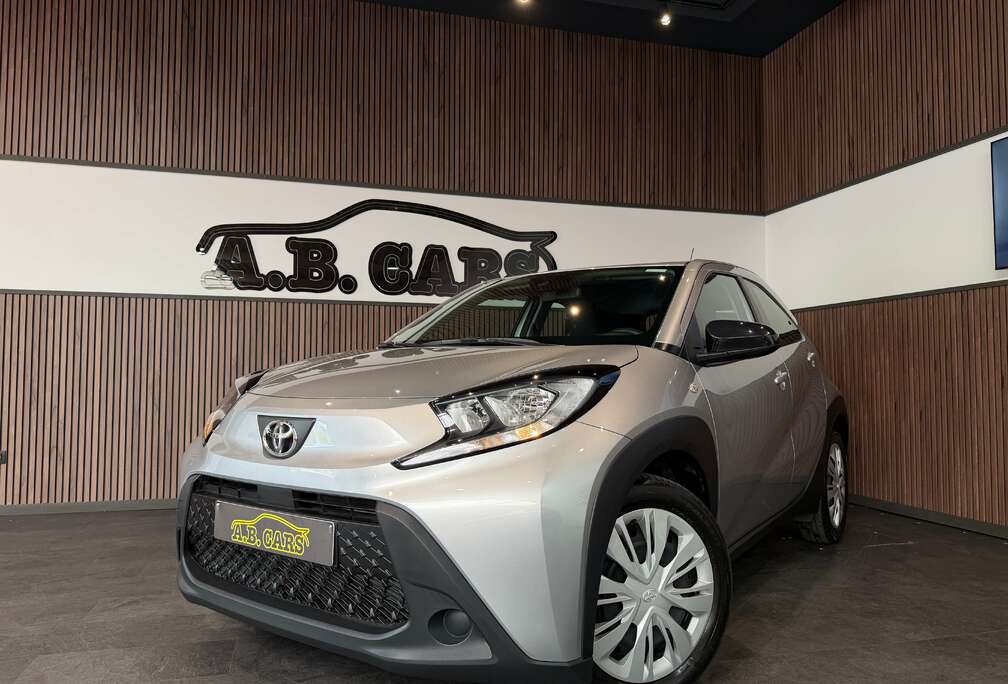 Toyota 1.0 Essence - AUTOMATIQUE - 1ERPRO -