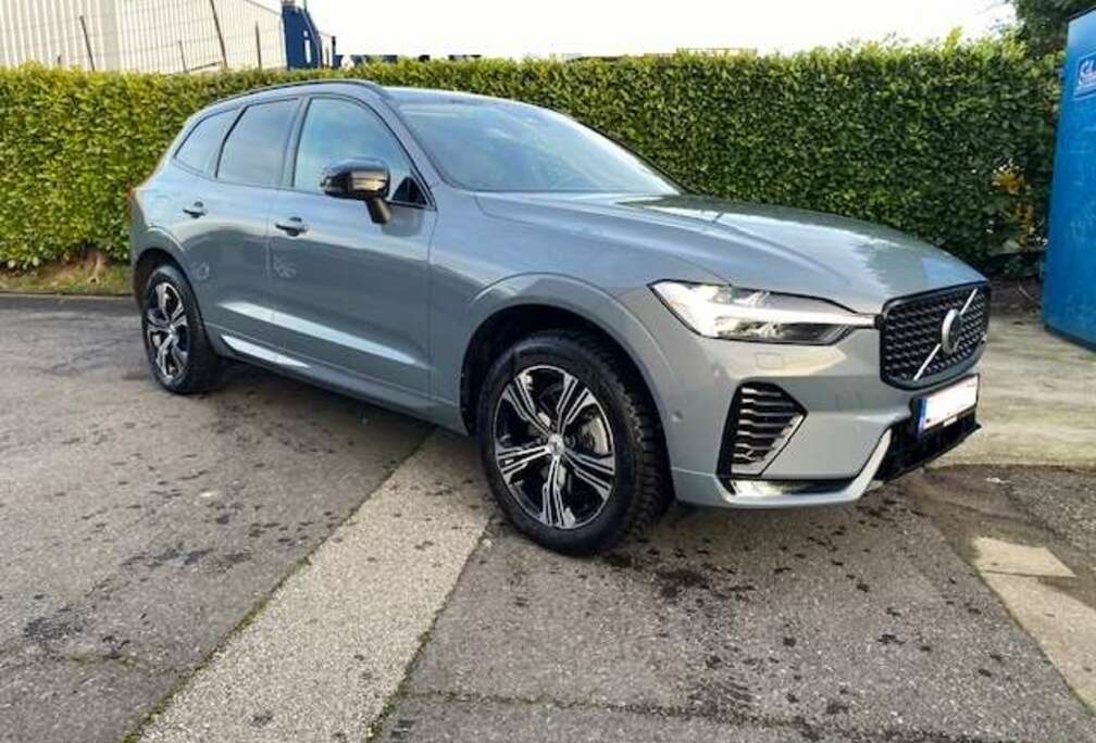 Volvo XC60 B4 B Plus Dark