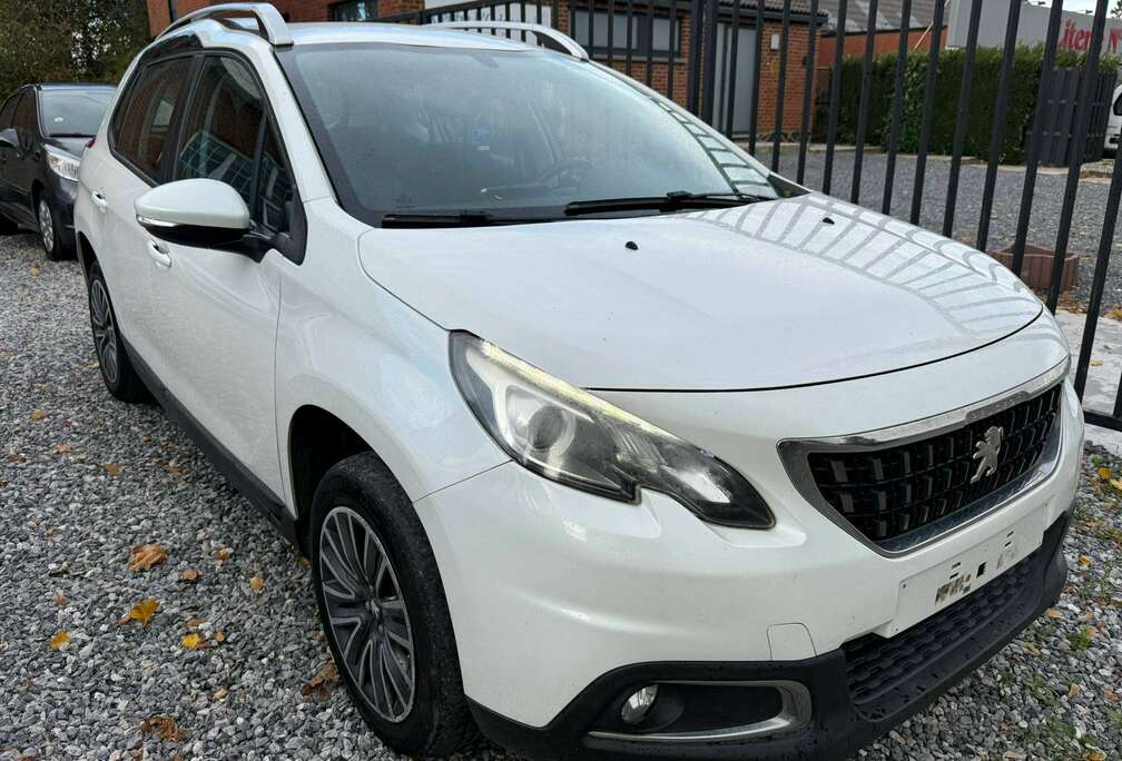 Peugeot 1.2/EURO 6B/ESSENCE/NAVIGATION/CLIM/REGULATEUR/PDC