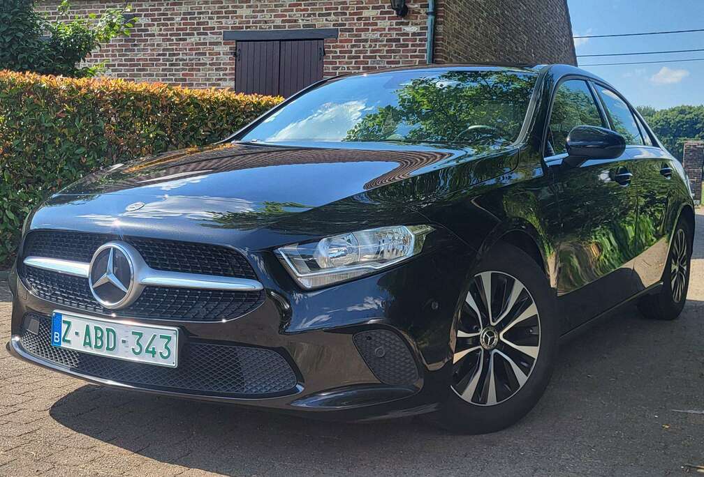 Mercedes-Benz A 180 7G-DCT