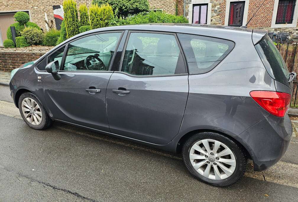 Opel Meriva 1.3 CDTi ecoFLEX Cosmo Start/Stop DPF