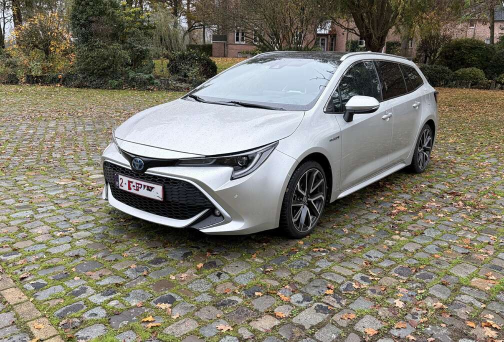 Toyota 2.0 Hybrid Touring Sports premium+experience+luxur