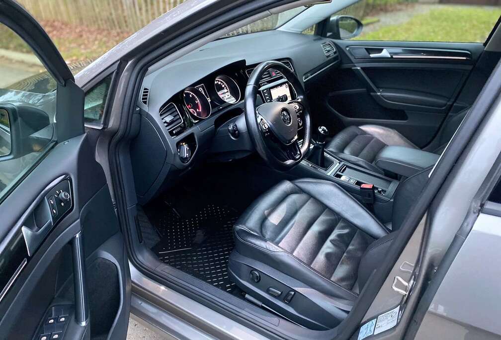 Volkswagen Golf 7 105cv 2014 GPS Airco Cuir Xénon