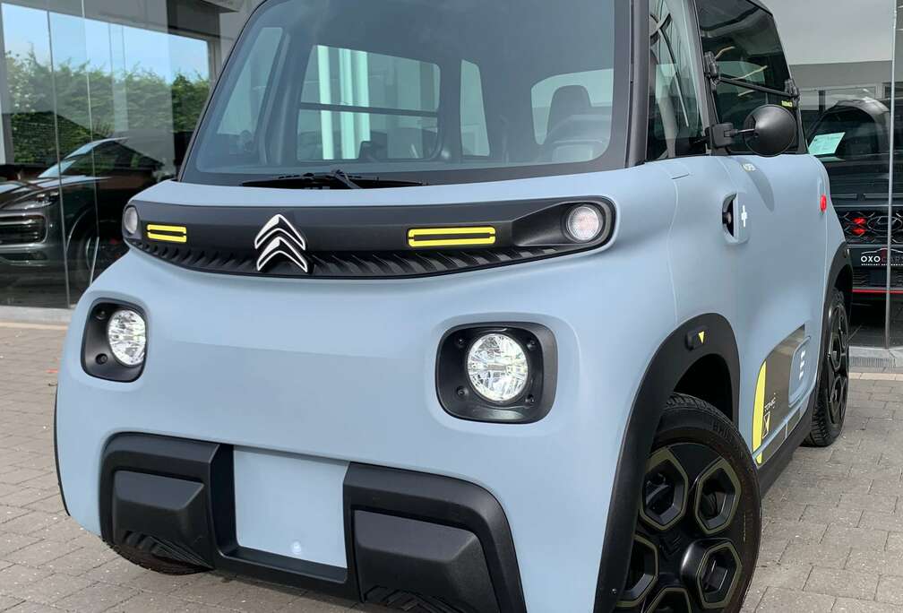 Citroen Tonic / 100% Électrique / Autonomie 75 Km/ Permis AM  Partir de 16 Ans/ Toit Panoramique/ Barre De Toit/ 7.017€ HORS TVA