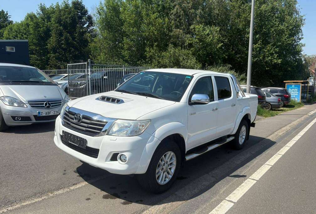 Toyota 3.0 D BVA Atacama Belge car pass etat neuf