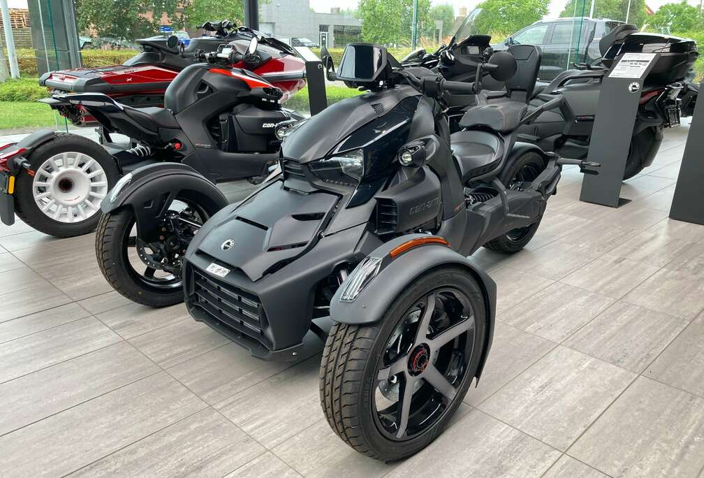 900 Sport // MY26, PROMOPRIJS, DIRECT LEVERBAAR!
