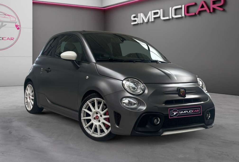 Abarth 595 Esseesse-LIGNE  AKRAPOVIC-SIÈGES BAQUETS CARBON-FREINS BREMBO