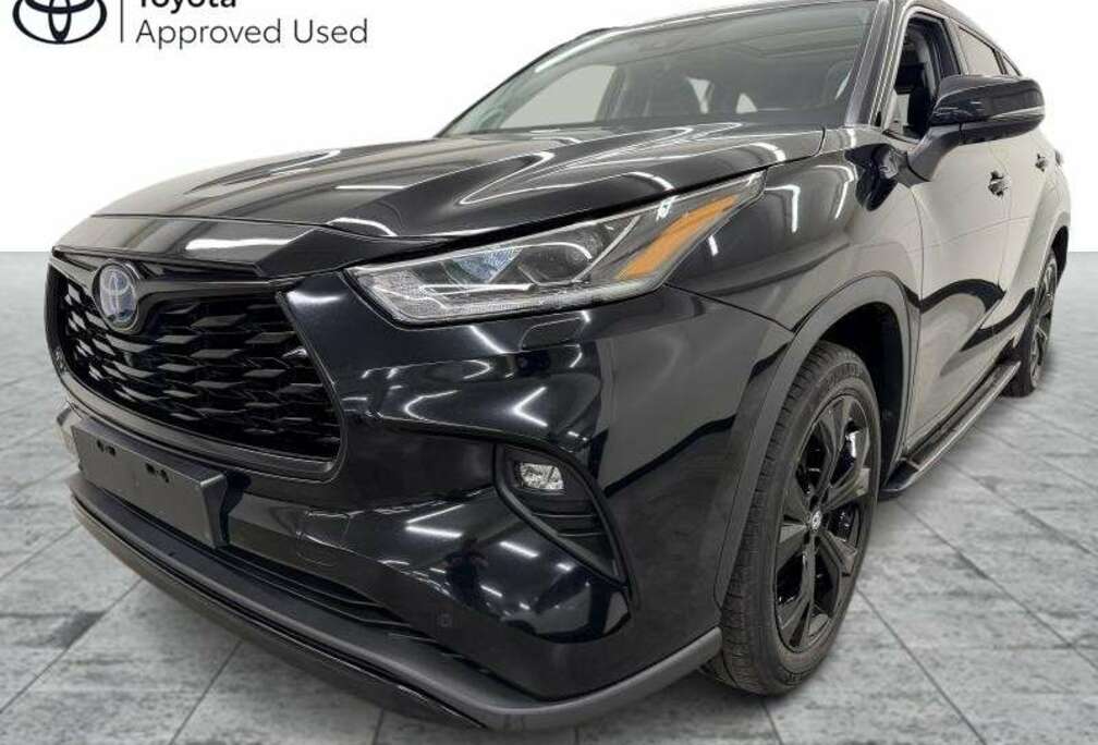 Toyota Premium Plus + Pano