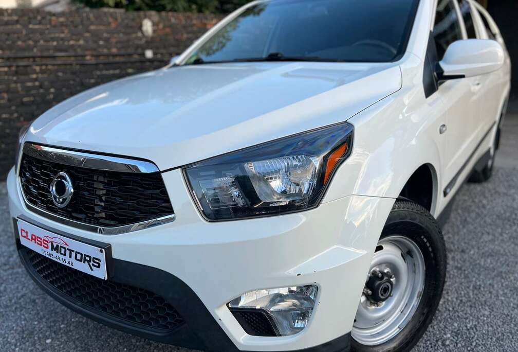 SsangYong 2.2 Turbo e-Xdi 2WD Crystal / EURO 6b + CLIM +NAVI