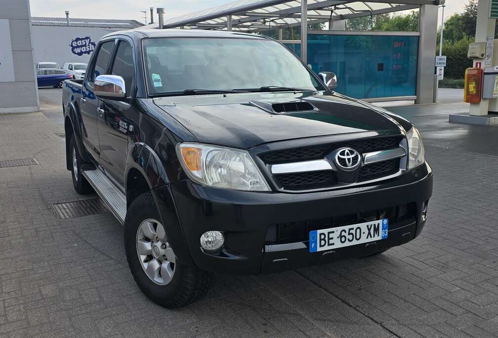 Toyota HiLux 4x4 Double Cab Autm. Sol only Afrika