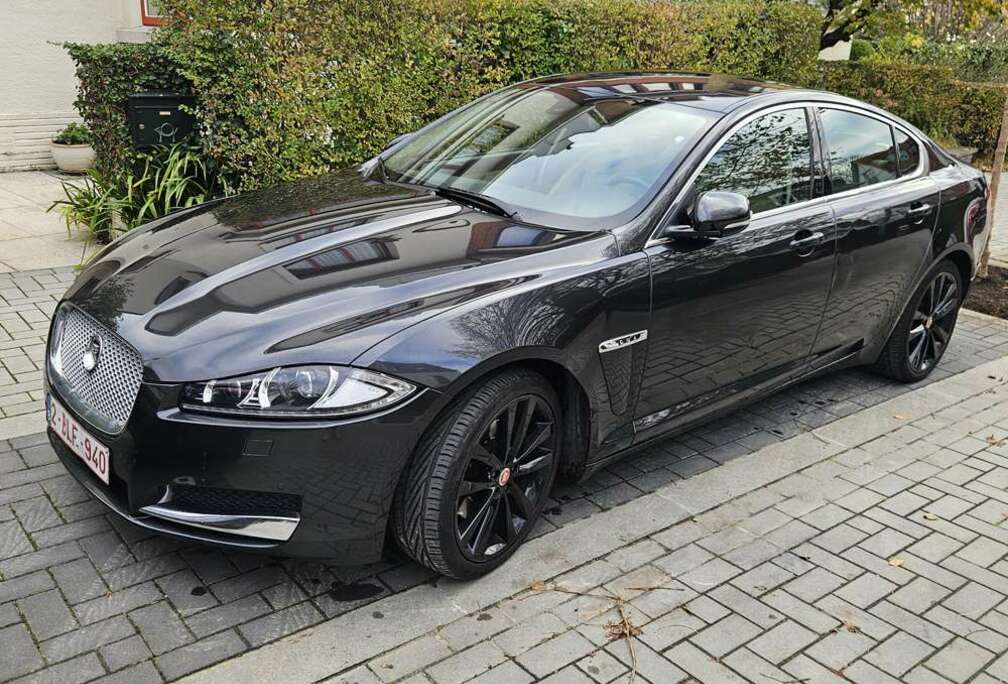 Jaguar XF 2.2 D