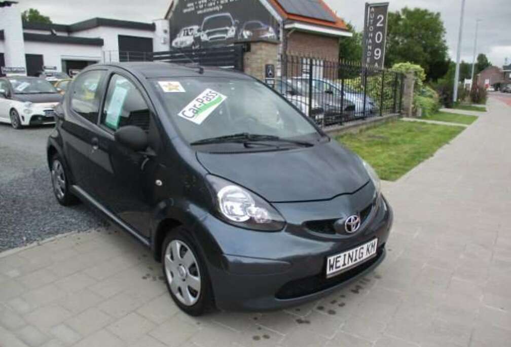 Toyota 1.0i VVT-i Car Dance 5deurs slechts 109049km