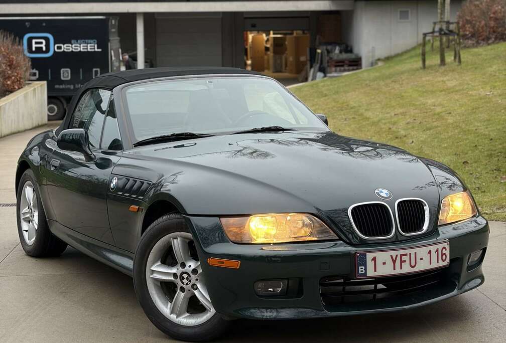 BMW 1.8i Nieuwe banden Net onderhouden