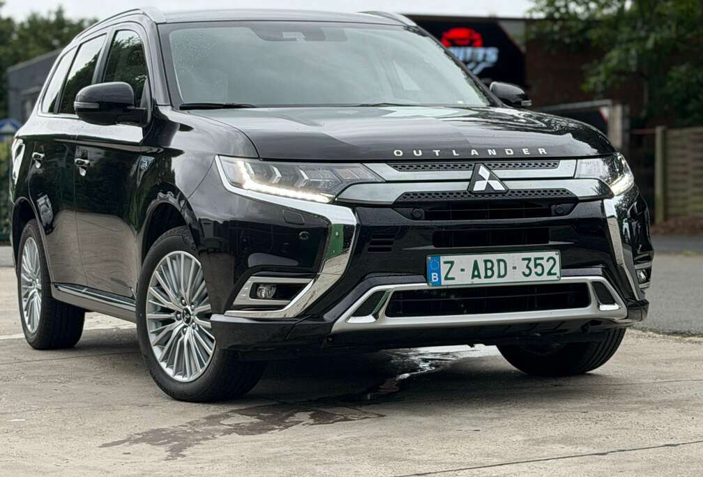 Mitsubishi Plug In hybrdie 2.4i 4WD-2021-56000km-Carpass