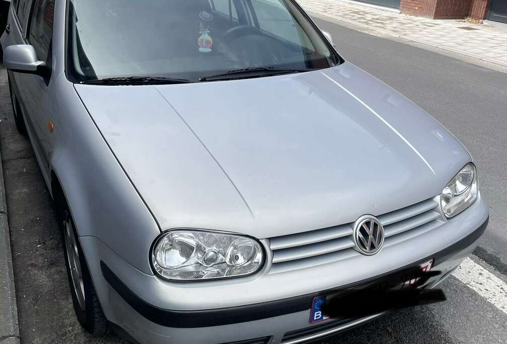 Volkswagen 1.6i Base