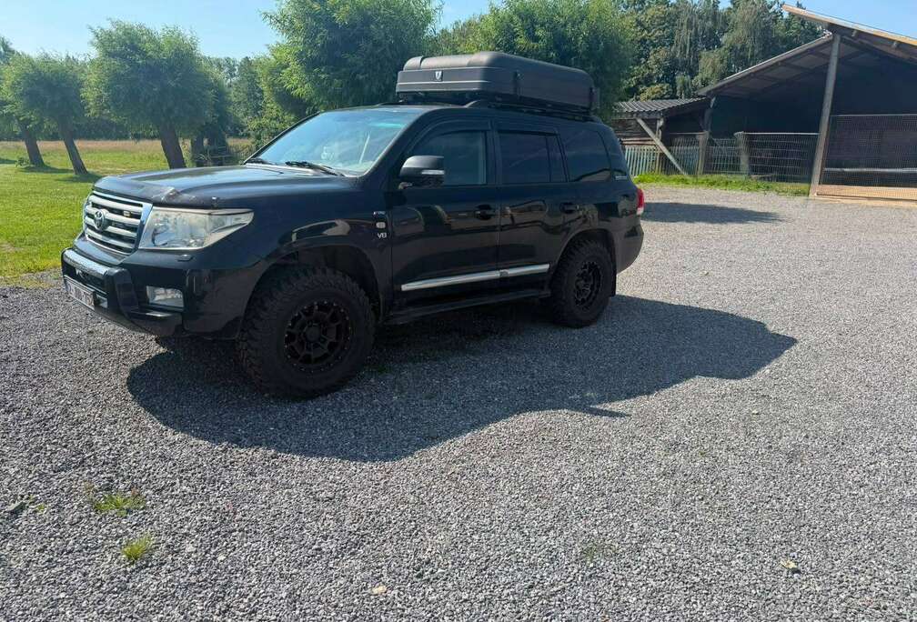 Toyota Landcruiser 4.5 D-4D V8 VX DPF