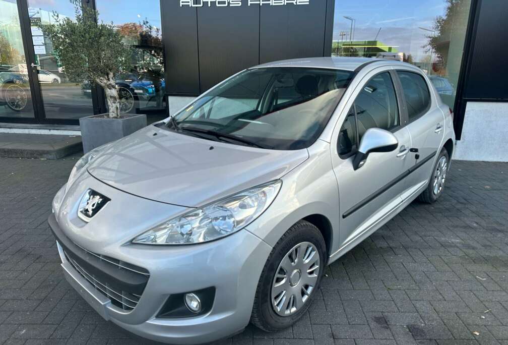 Peugeot 1.4i Benzine 5 deuren 91000km Nouveau Courroit de distribution
