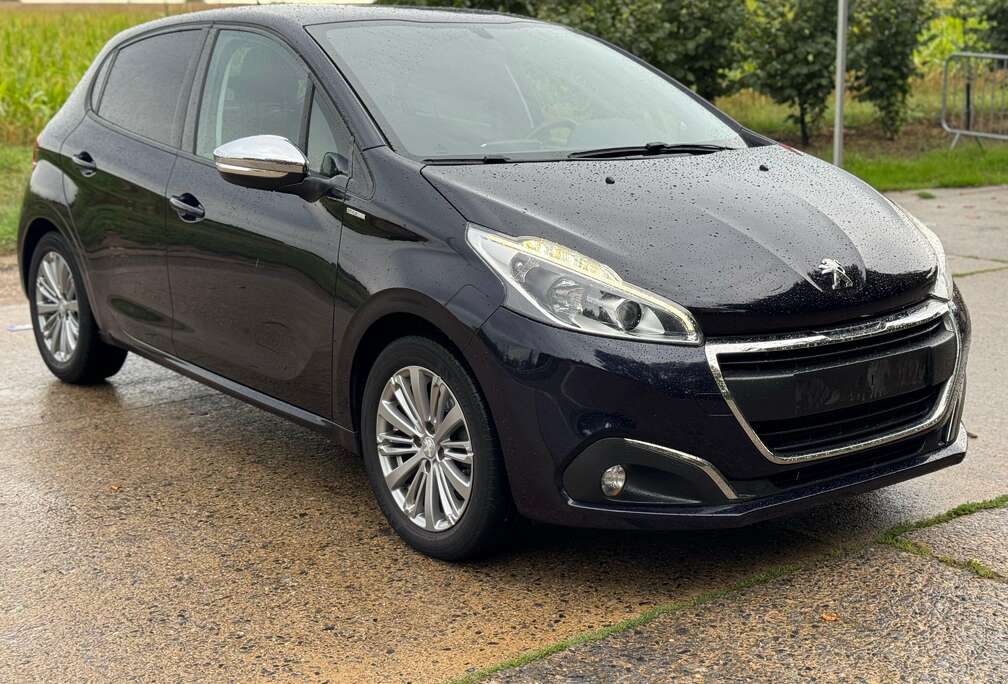 Peugeot FACELIFT! / STYLE! / CARPLAY! / GEKEURD VVK!