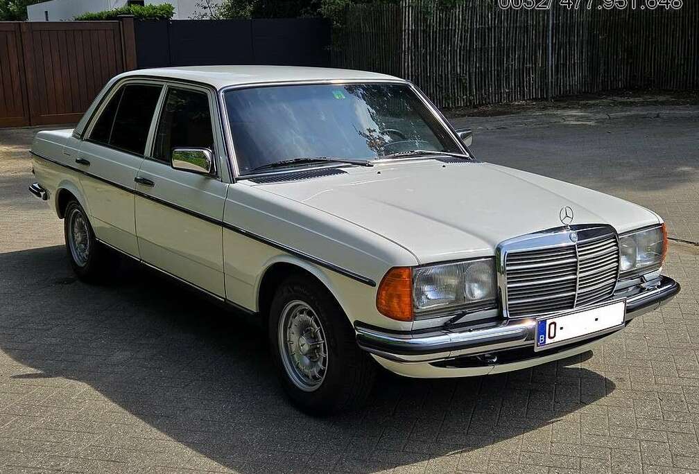 Mercedes-Benz E (W123) Oldtimer \