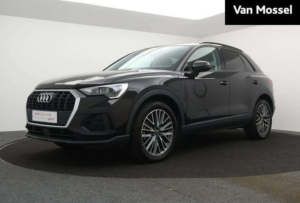 Audi Audi Q3 45TFSIe 245pk HYBRIDE / AUTOMAAT / NAVI /