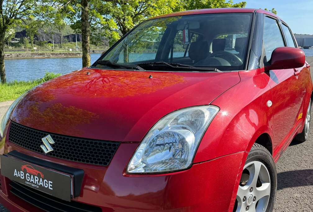 Suzuki Swift 1.3i GL Kosai