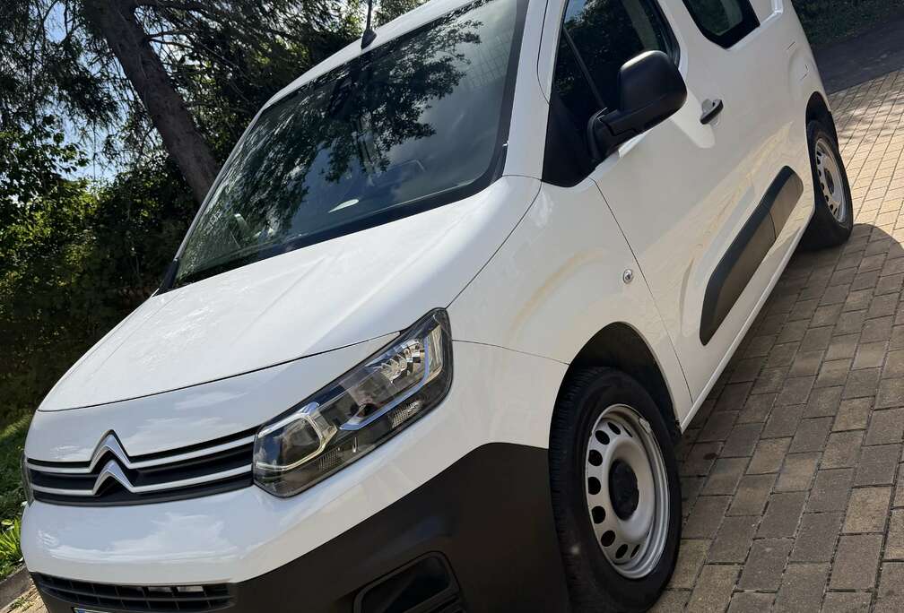 Citroen 1.5 BlueHDi M Light Driver S/S (6.2)