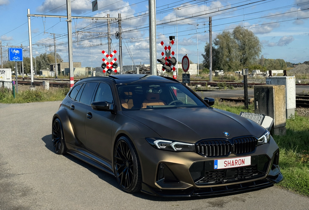 BMW Touring 330eAS PHEV (215 kW)