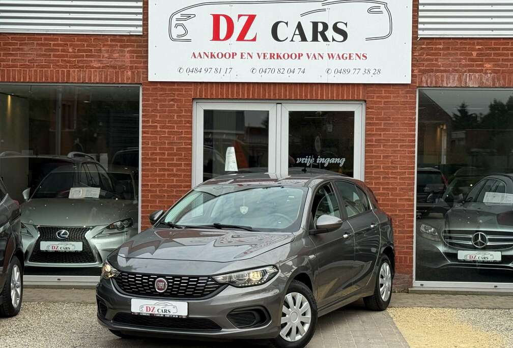 Fiat 1.3D 95PK NAVI  AIRCO  PARKEERSENSOREN  USB