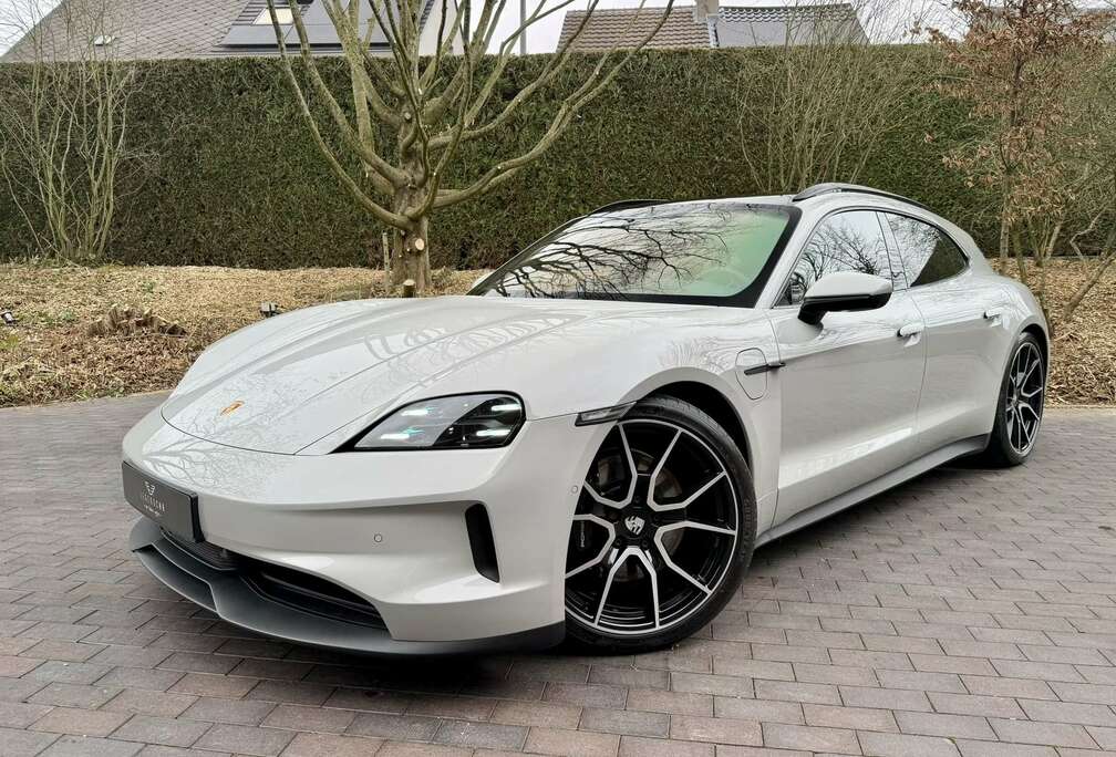 Porsche 4S Sport Turismo105kWh/Crayon/NP173k/Top Spec