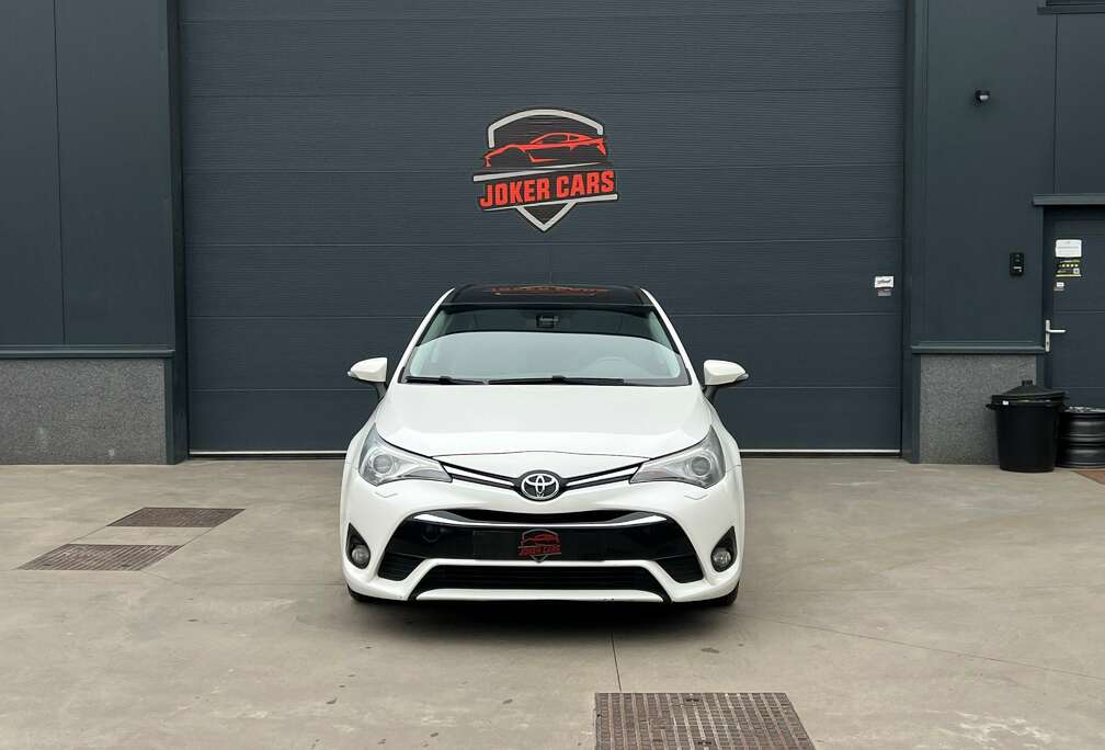 Toyota SW 2.0 D-4D Premium Camera Xenon Navi EURO6B