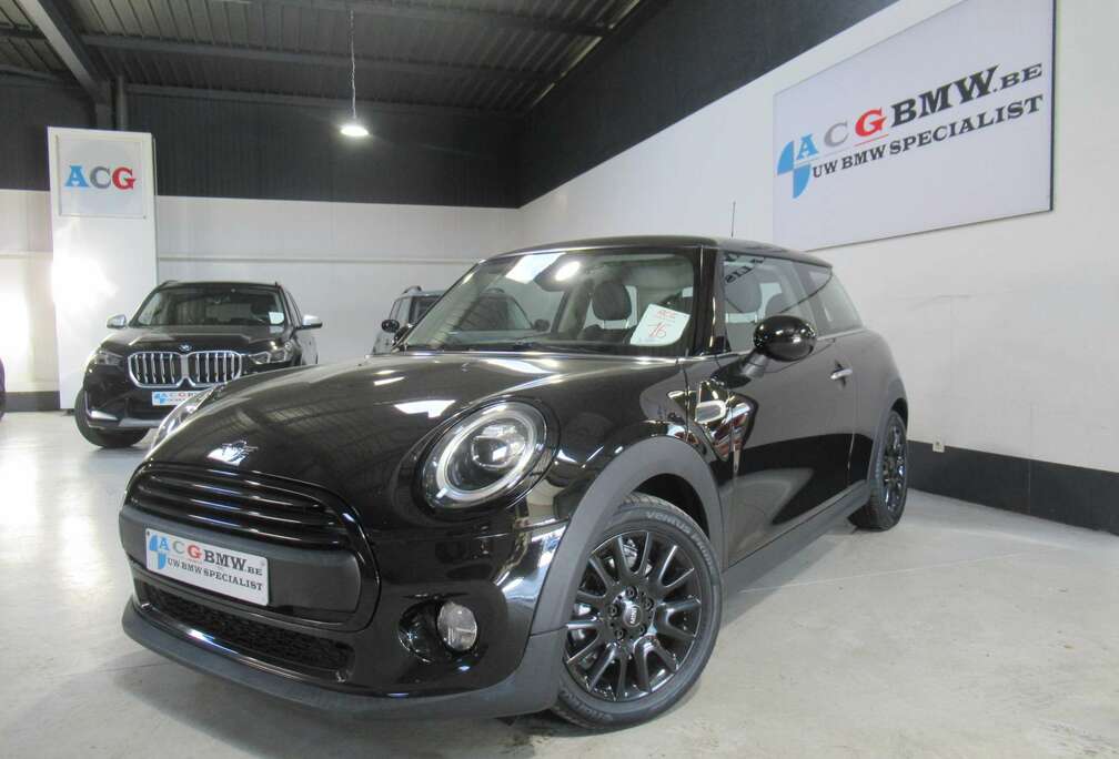 MINI Cooper Works Sport FULL BLACK Navigatie LED Carplay PDC Full Historie Automaat Hifi