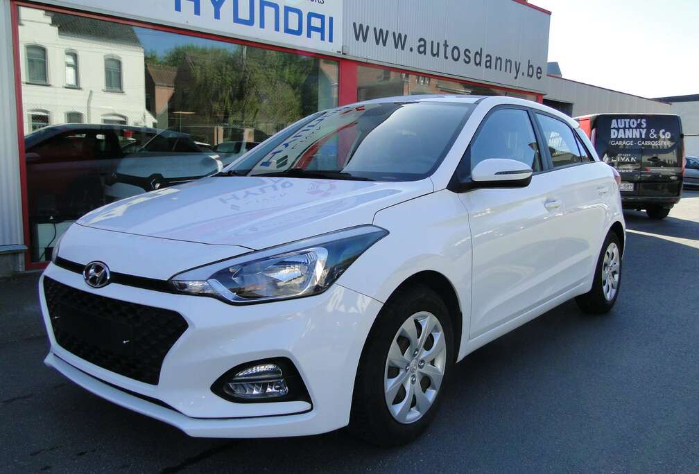 Hyundai i20 1.2i NAVI CAMERA