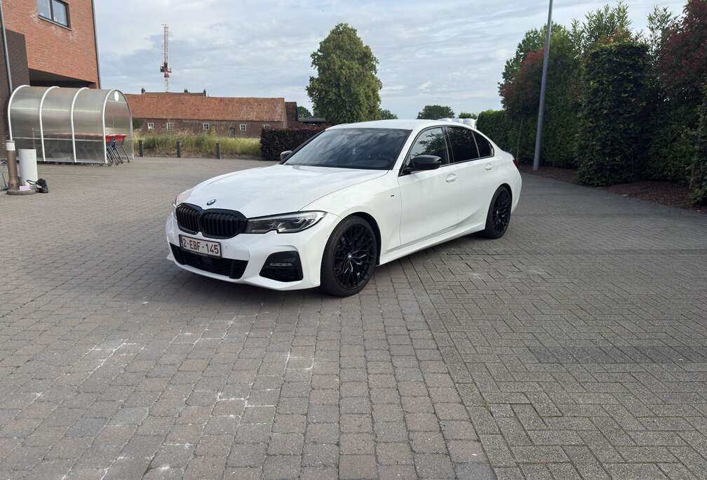 BMW 320i