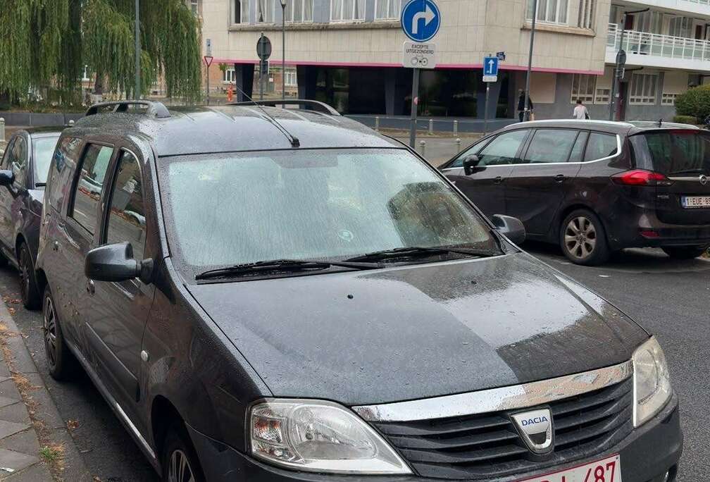 Dacia MCV 1.6i Laureate 5pl.