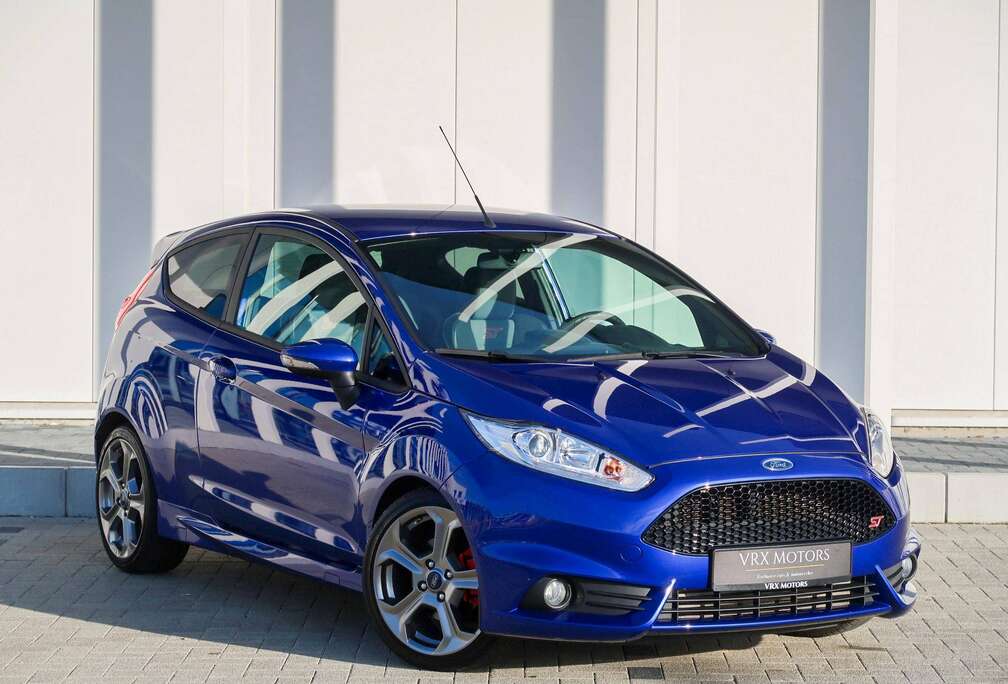 Ford Fiesta ST 1.6 EcoBoost 182 pk / Slechts 47k km / Leder Recaro / 1j garantie