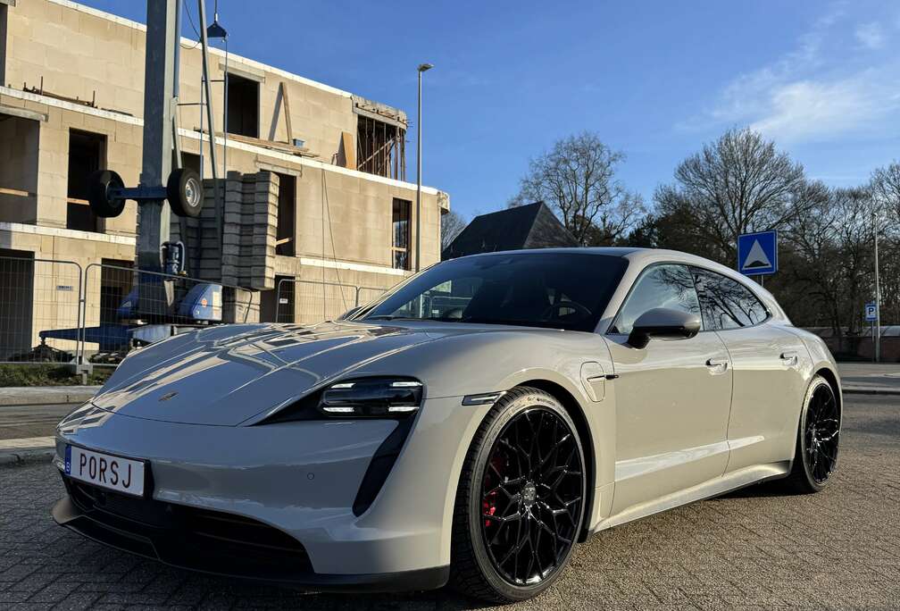 Porsche Sport Turismo 93.4 kWh 4S