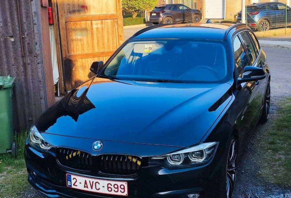 BMW 318i Touring Sport Line