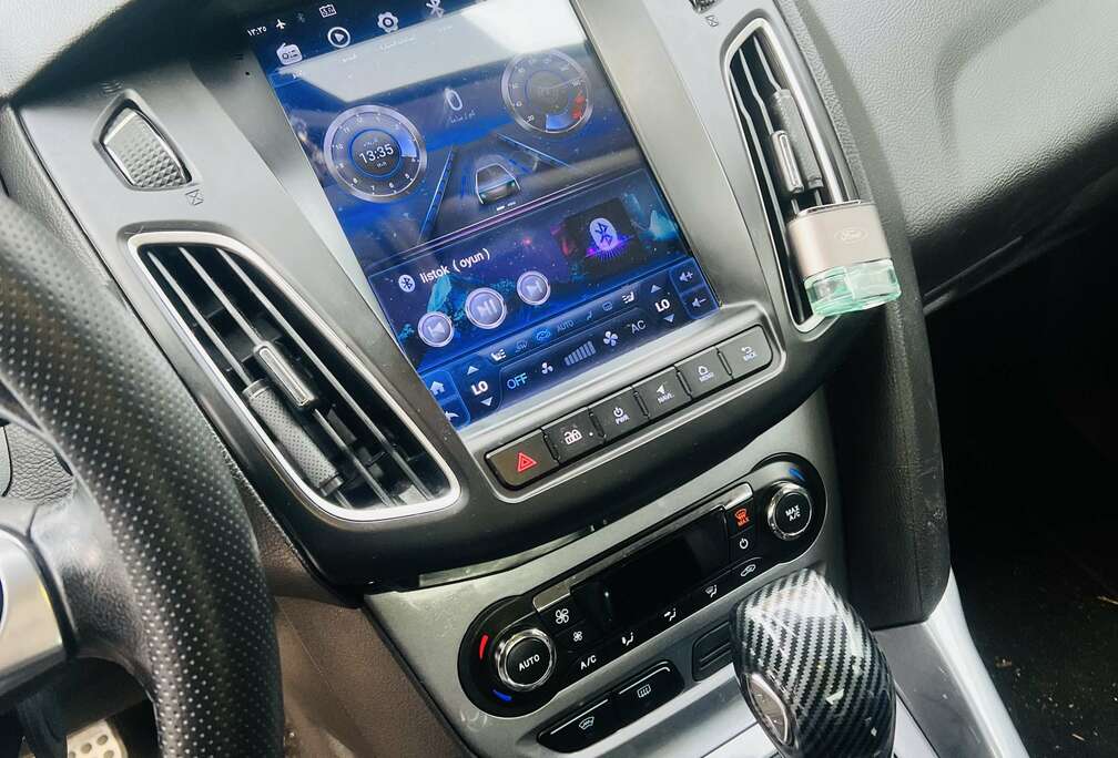 Ford 1.6 TI-VCT Aut. Titanium