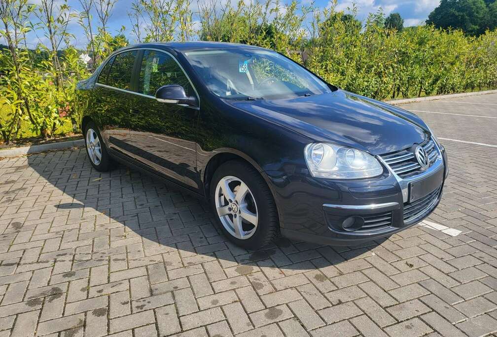 Volkswagen 1.9 TDI 105 ch. GPS clima Ct carpass ok