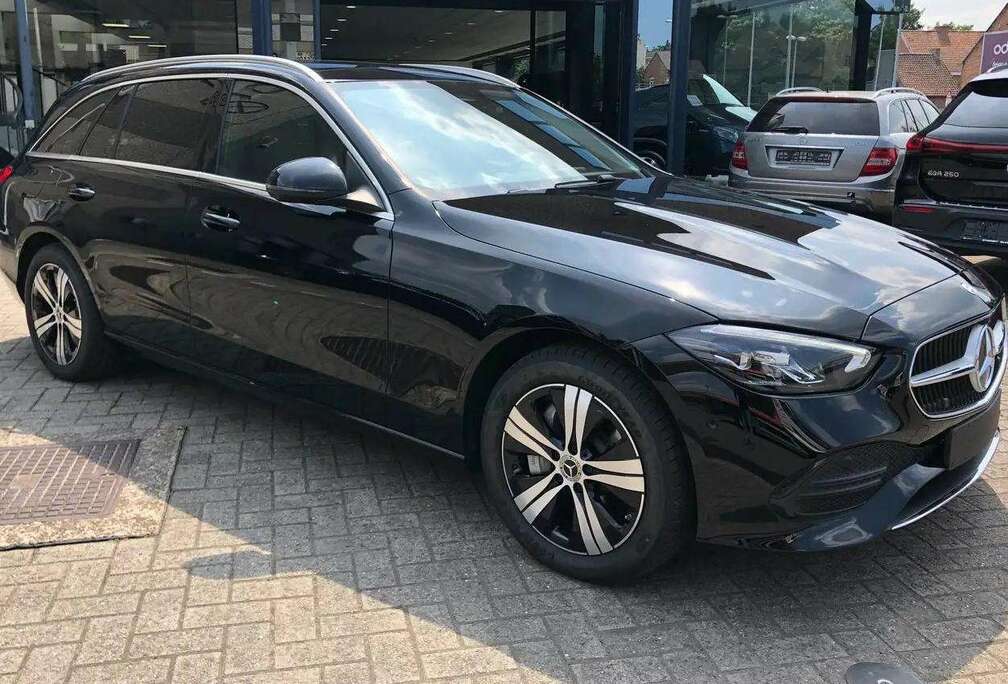 Mercedes-Benz C Break 300 e PHEV Avantgarde (230 kW)  360 Camera  Panoramisch schuifdak  Carplay  Burmester® surround