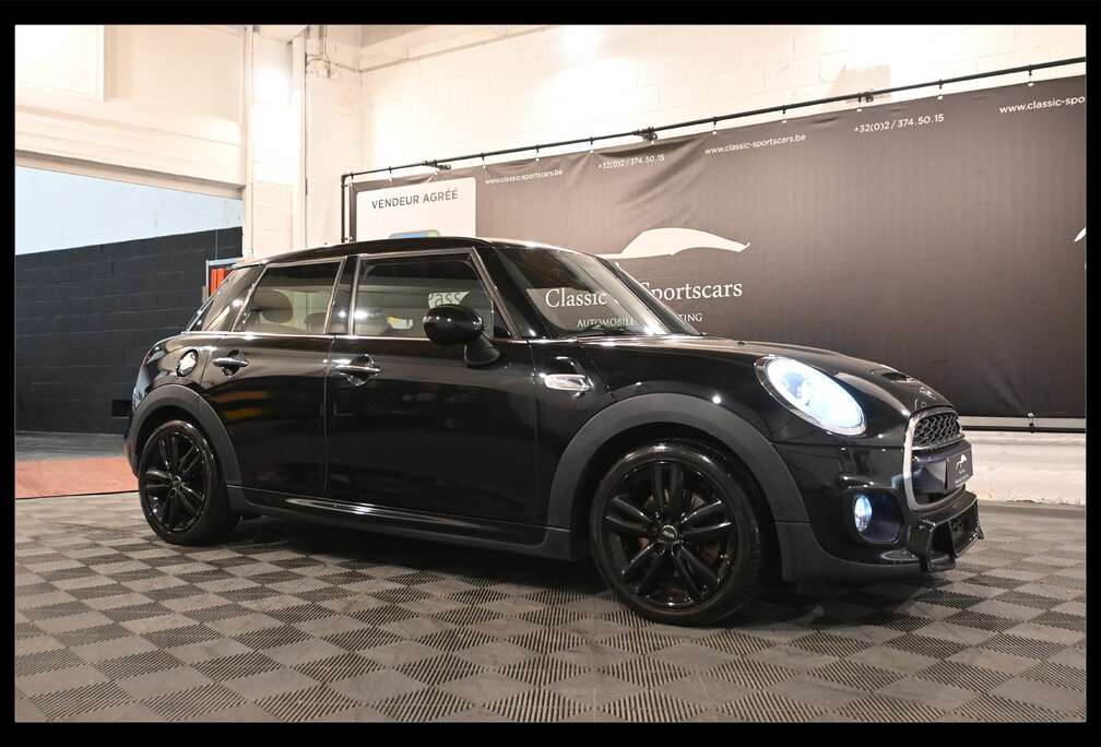 MINI 2.0iA Cooper S 5 PORTES / 5 DEUREN PACK JOHN COOPER WORKS JCW