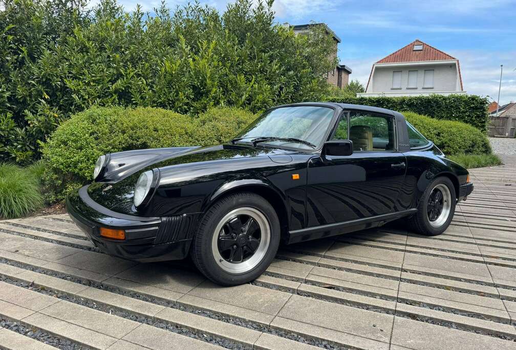 Porsche SC Targa ***First paint overall***