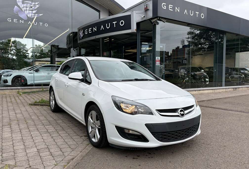 Opel 1.7 CDTi ecoFLEX Design Edition Gps Airco Bluetooth * 12 MOIS GARANTIE *